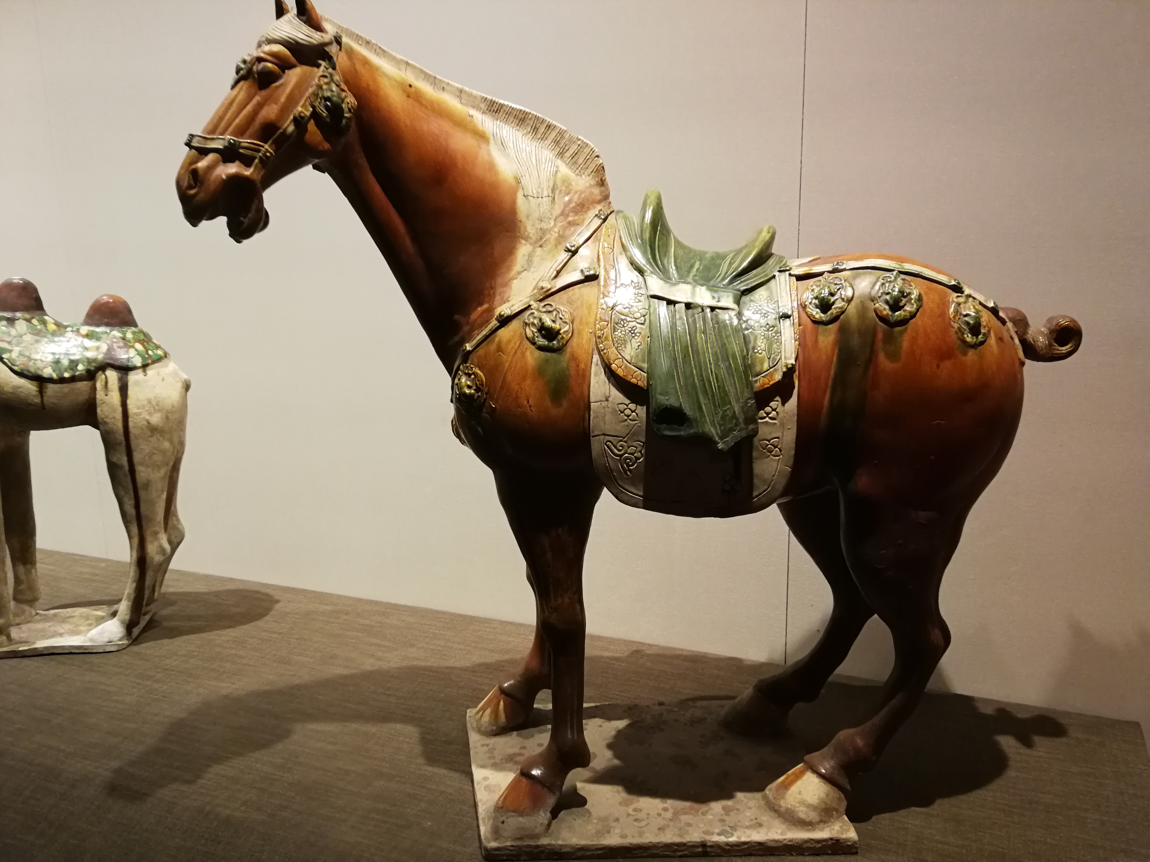 古代遗物中的一钉一瓦都宝贵