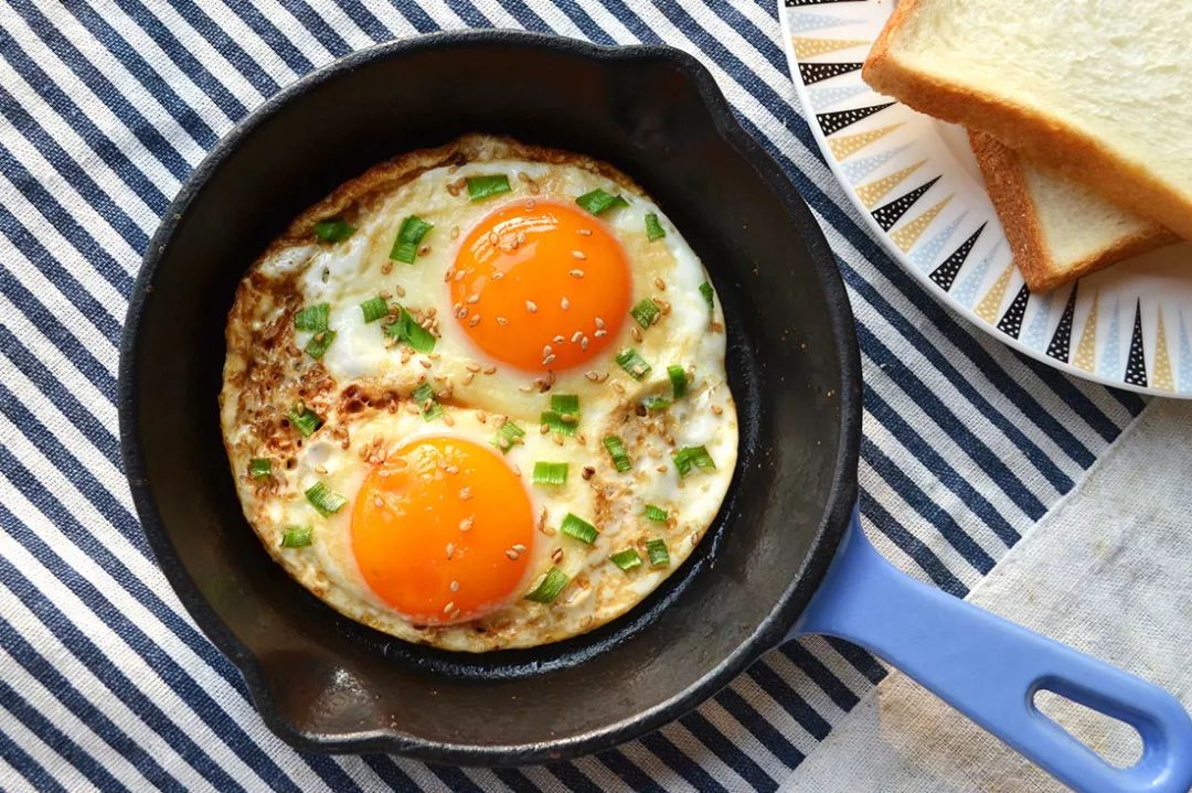 酱油煎蛋：学着给家人做一份美美的早餐吧～