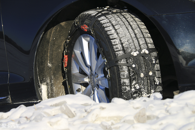 雪路换胎还是加链？防滑链使用注意