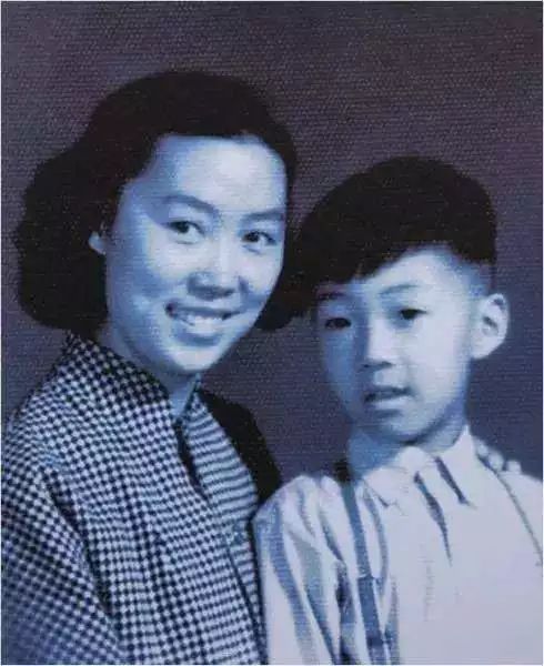 卡尔刘易斯史铁生（双腿和爱情二选一，我还是要选择爱情｜史铁生）