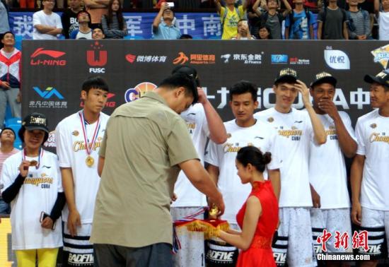 2010cba全明星賽（回看CBA全明星賽20余年歷史：籃球以外還有故事）