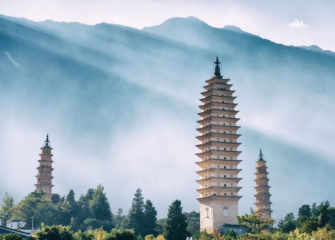 从七彩云南到天上西藏，这些美哭的路线，不许你不知道！