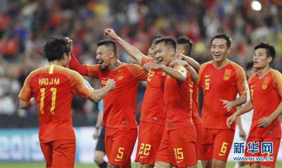 中国队0比3不敌伊朗队无缘4强 结束亚洲杯之旅