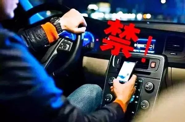 你抽过最贵的烟多少钱？男子：一根烟60多万，现在崩溃大哭！