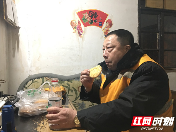 春运背后｜沪昆线特大铁路桥上的春运坚守