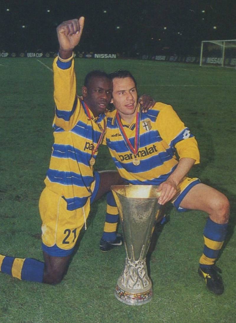 1998/1999赛季,图拉姆以一种全新的姿态继续着自己在帕尔马的征程.