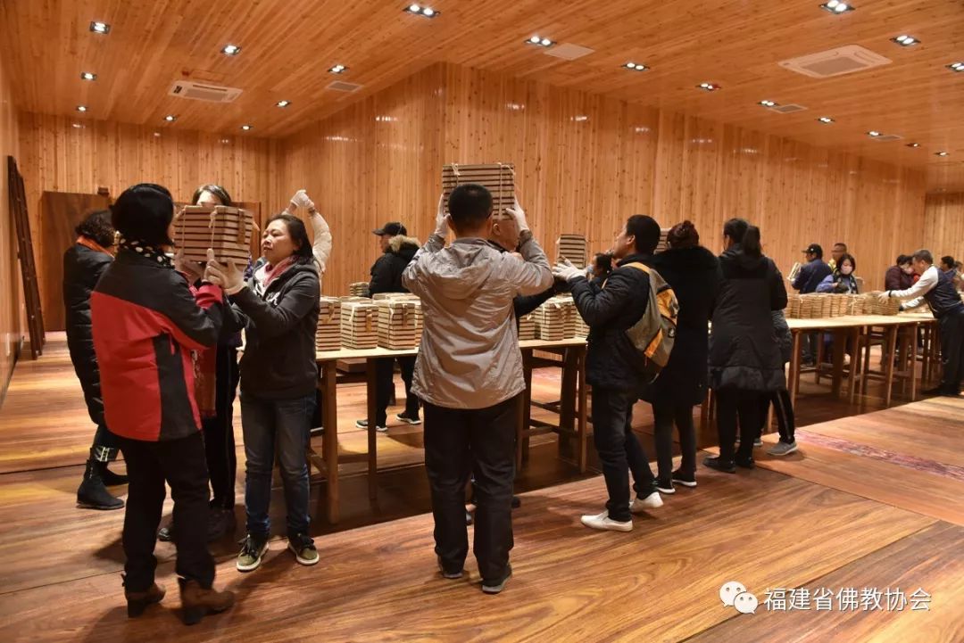 福州鼓山涌泉寺藏经楼重修后启用，2万多册珍贵藏经“回家”