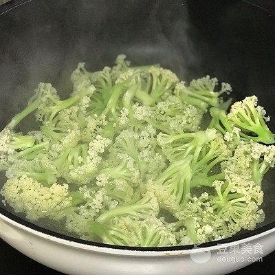 清炒菜花,清炒菜花的家常做法