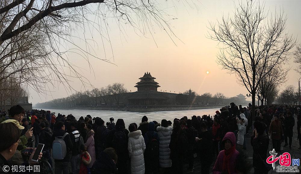 故宫94年来首开夜场 “紫禁城上元之夜”现场人气爆棚