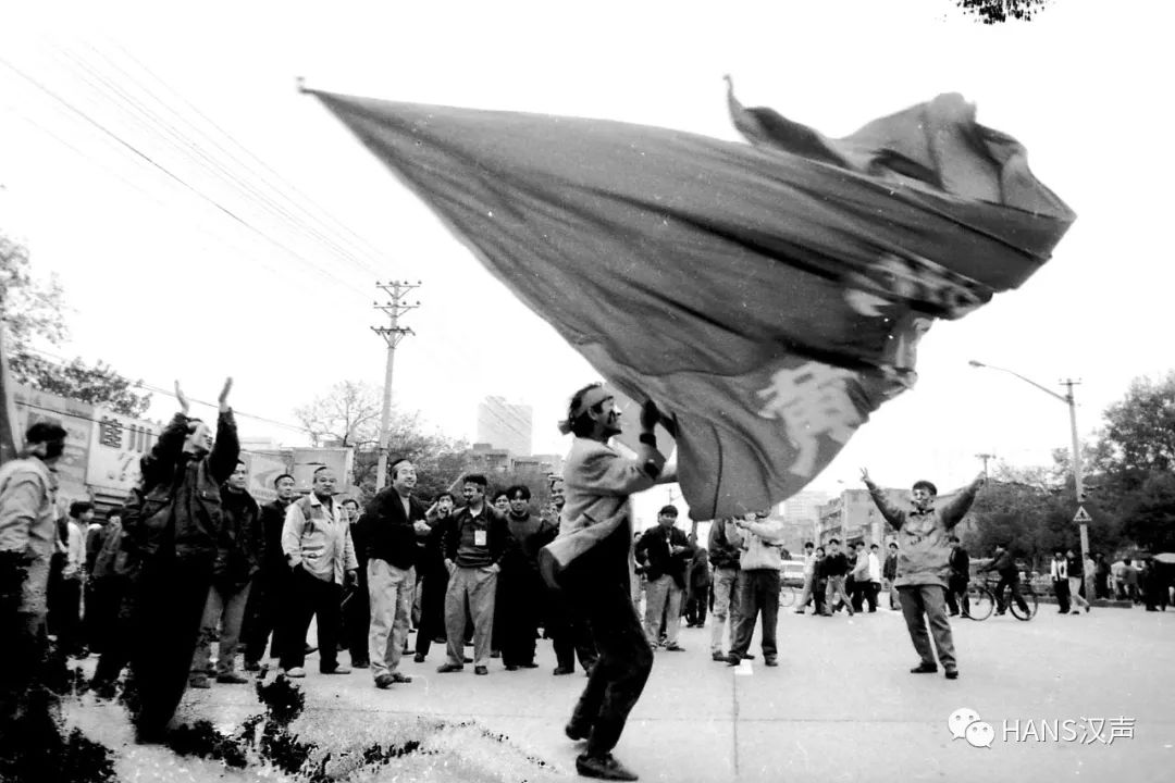 武汉文体频道为什么不转中超(今晚！中超，武汉回来了！自驾、公交、地铁、场馆……观赛攻略抢先看！)