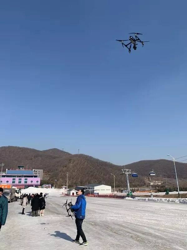 世界杯滑雪长春站莲花山(独家直播 | 国际雪联自由式滑雪空中技巧世界杯最后一站比赛，长春莲花山滑雪场拉开帷幕！)