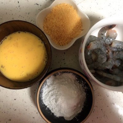 面包糠炸虾的做法（超好吃的面包炸虾的家常做法）