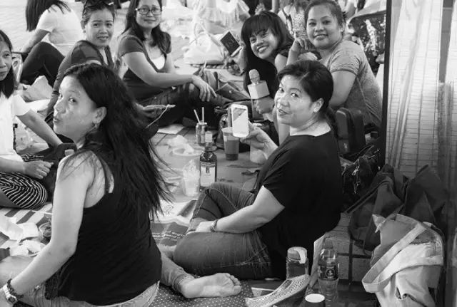 如果中国内地引进菲佣，七八千元的月薪能吸引到她们吗？恐怕不容易