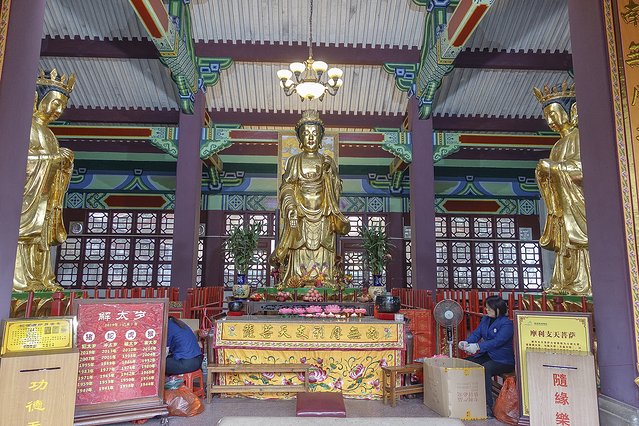 水月宫原为观音堂,建于明嘉靖年间,因观音有33种法相,以"水月"为最高