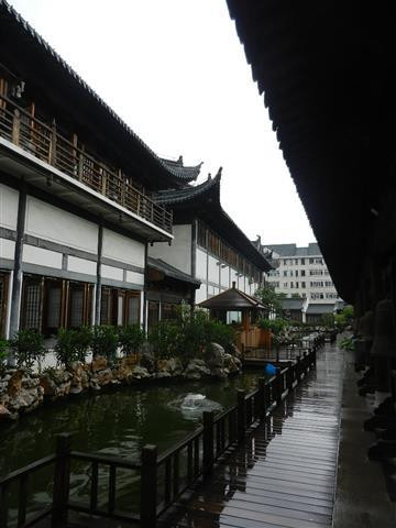 2013年6月29日，上海普陀（真如寺），上海浦东