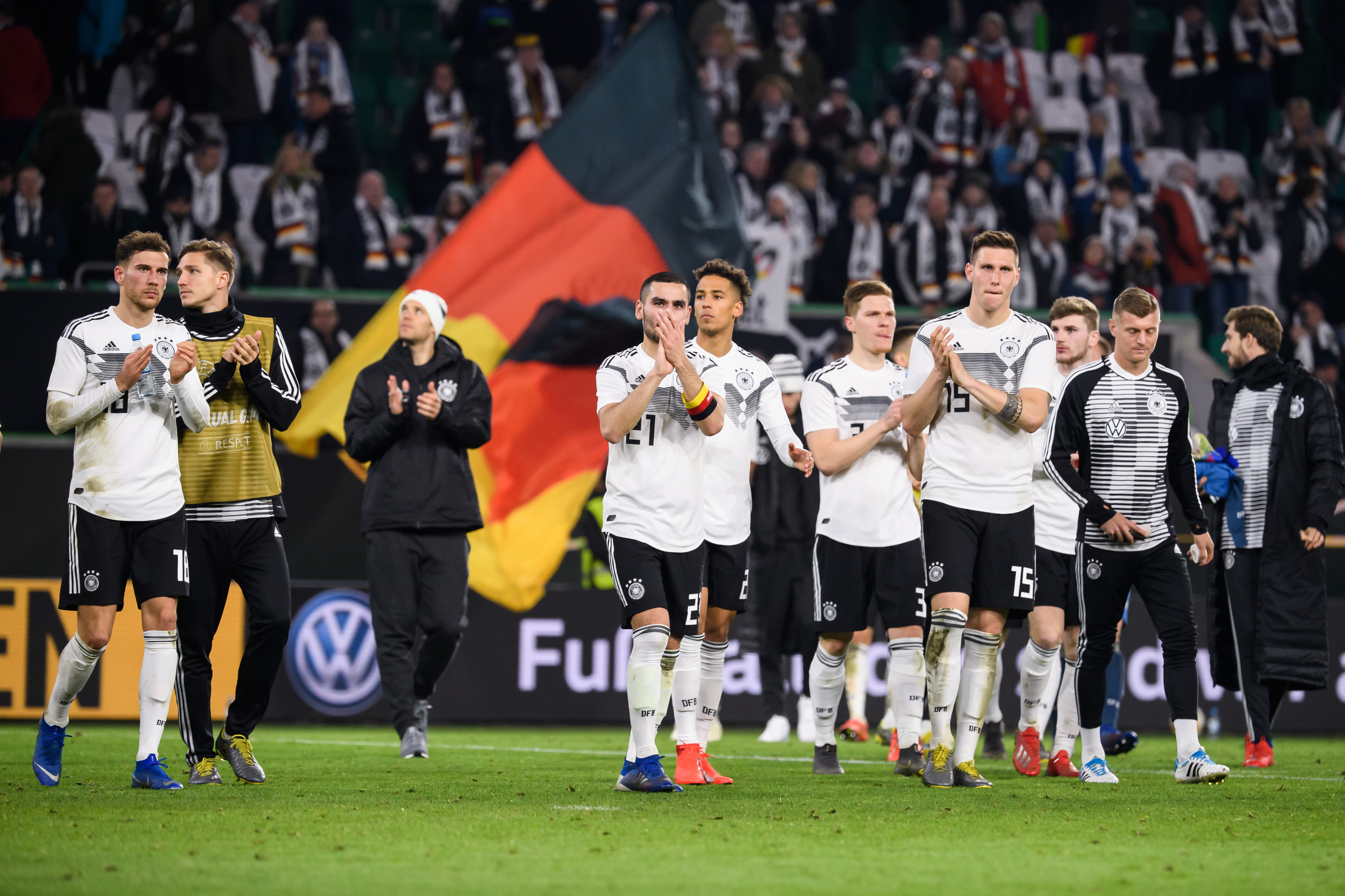 德国vs塞尔维亚(足球——友谊赛：德国战平塞尔维亚)