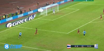 半场-贝西诺头槌破门佩雷罗推空门建功 乌拉圭2-0泰国