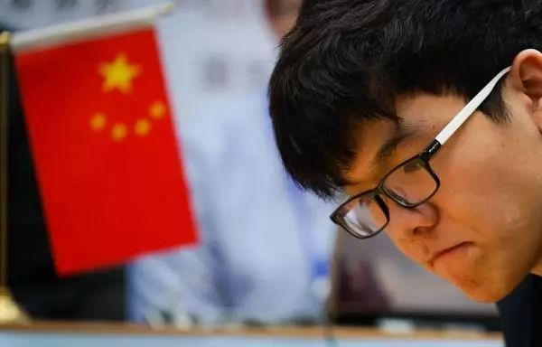 围棋世界杯多少名可以进决赛(“中国天才”柯洁：屠戮日韩、7夺世界冠军，狂妄才是少年最好的资本！)