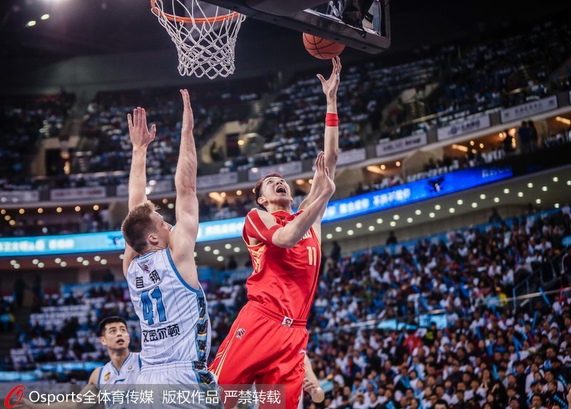 cba深圳對北京哪個贏（高清—5人得分上雙拜克斯35 5 深圳加時險勝北京總分1—2）