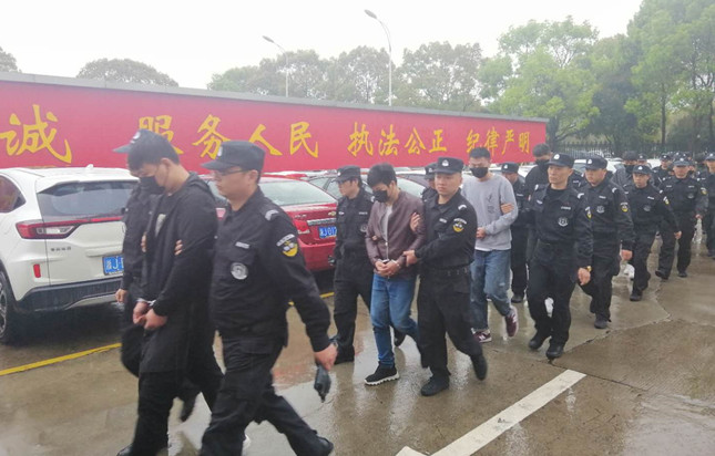 温岭警方摧毁全国最大“亿游乐”网络赌博团伙抓获百名嫌疑人，参赌人员3万多赌资过亿