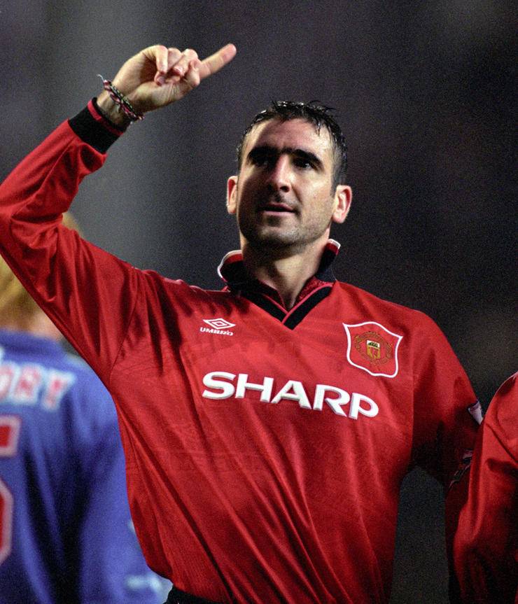 英超球衣颜色怎么看（盘点英超历史最靓球衣：曼联的鬼才设计 纽卡黑白最经典）