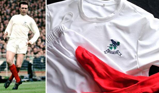 英超球衣颜色怎么看（盘点英超历史最靓球衣：曼联的鬼才设计 纽卡黑白最经典）