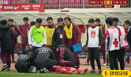 歐冠和草坪哪個危害大（體壇聯播｜C羅加冕歐冠“頭球王”，草皮事件武漢躲過判負）