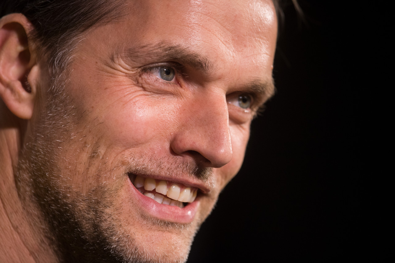 图赫尔非常了解法甲球队（图赫尔：阿尔维斯是球队领袖 里尔前锋佩佩很有威胁）-趣拿体育