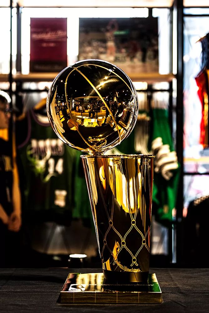 nba的商品有哪些(买鞋、打卡的新去处！NBA 北京旗舰店开业！暗藏好多惊喜！)