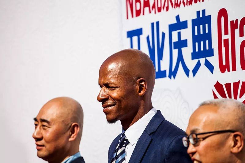 nba的商品有哪些(买鞋、打卡的新去处！NBA 北京旗舰店开业！暗藏好多惊喜！)