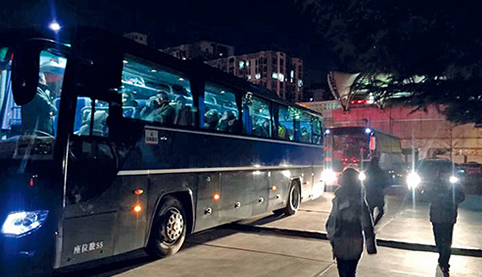 刘录「刘录江伊春」 - 业奇网