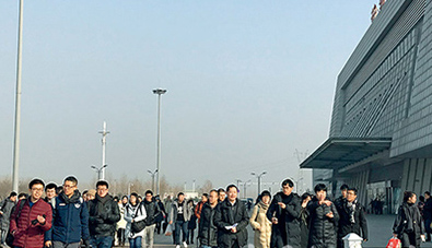 刘录「刘录江伊春」 - 业奇网