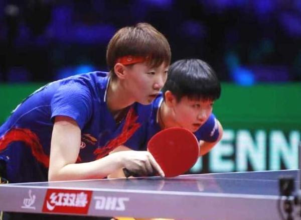對手都抱頭不敢相信（國乒12人參賽全部登上領獎臺創紀錄！伊藤美誠遭雙殺抱頭不敢相信）