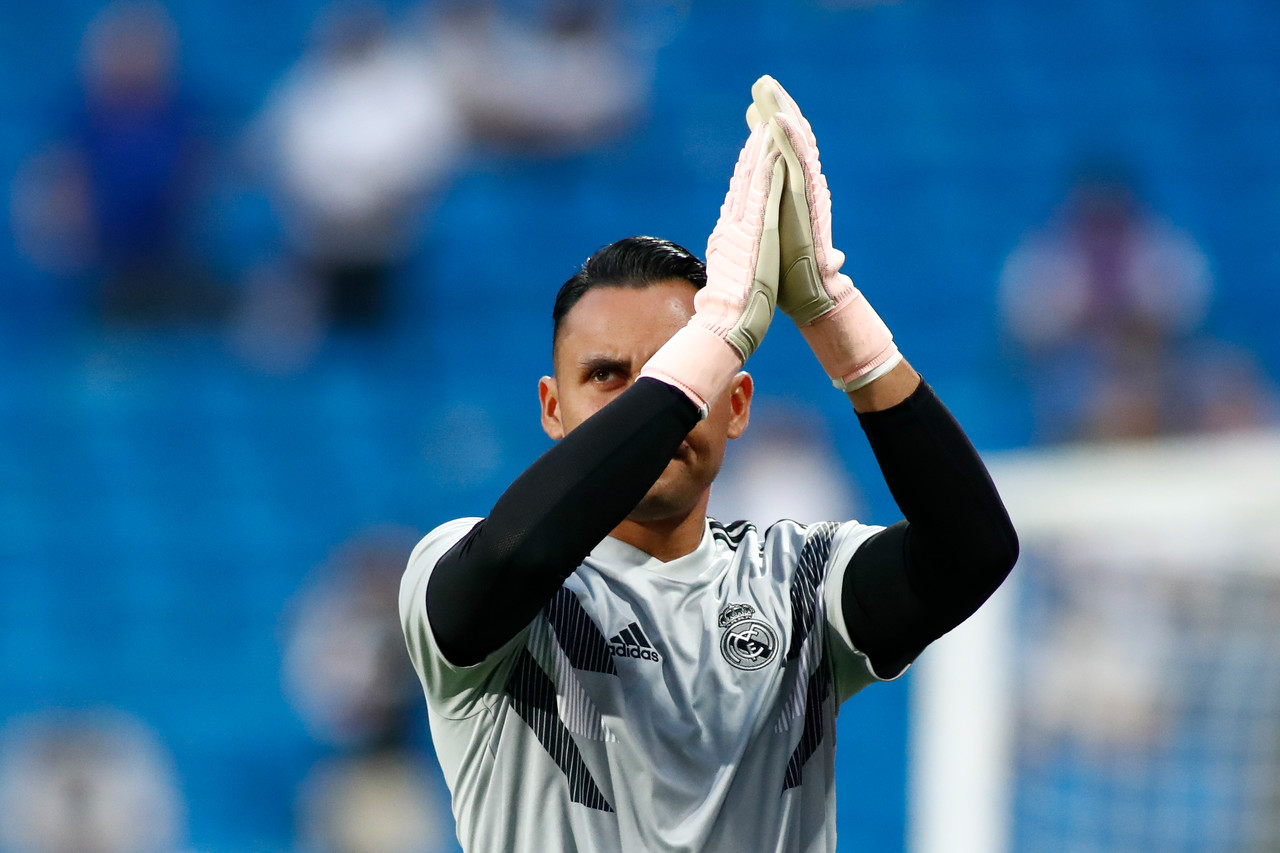 舒服了皇马球迷（纳瓦斯：感谢皇马球迷像以前一样对待我，如今在巴黎很开心）