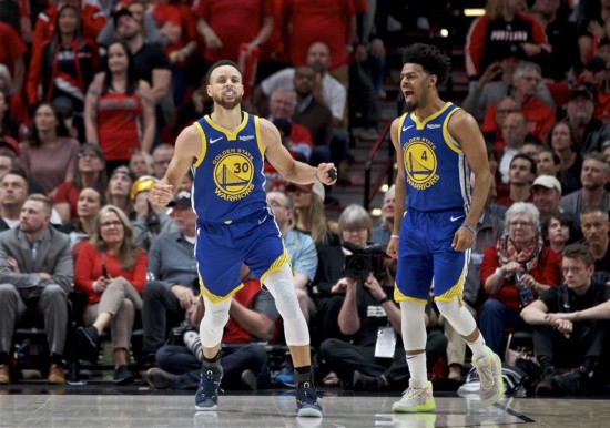 19年西部决赛勇士开拓者（勇士119—117胜开拓者 总比分4—0夺NBA西部冠军）-趣拿体育