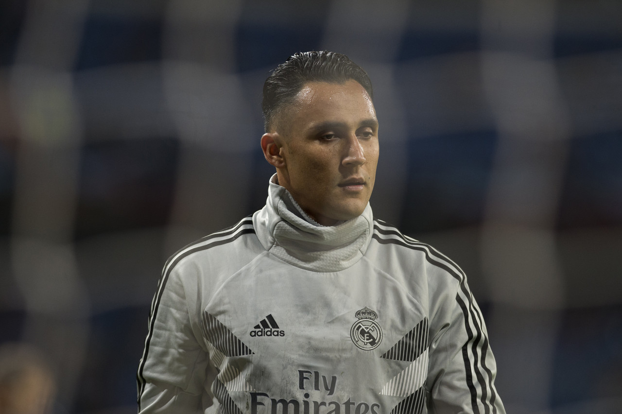 舒服了皇马球迷（纳瓦斯：感谢皇马球迷像以前一样对待我，如今在巴黎很开心）