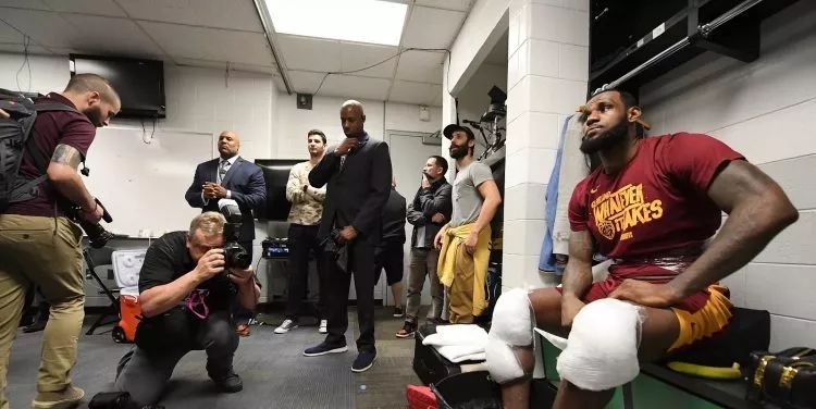 为什么nba打完球冰水浴（探秘NBA冰水浴）