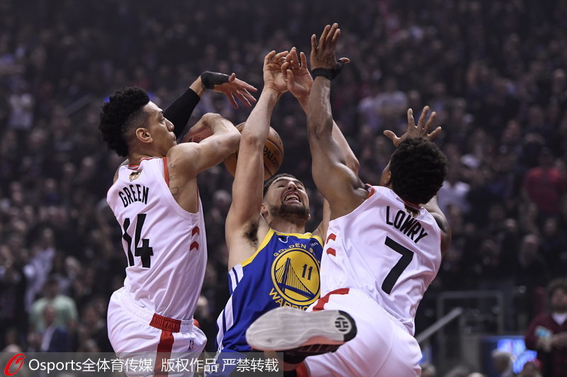 nba总决赛猛龙有哪些人(NBA总决赛—西亚卡姆32 8伦纳德23分 猛龙胜勇士总分1—0)