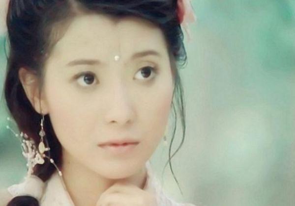 最典型的就是朱七七了,谁看武林外史都不喜欢她,毕竟大家都爱的是飞飞