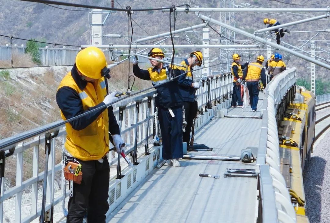 想来铁路上班？这些学校最靠谱！