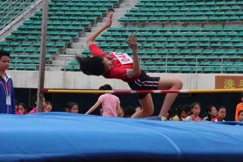 世界杯女足小旗手(厦门思明小学生担任2019女足世界杯旗手)