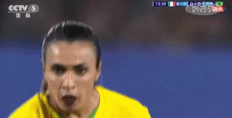 世界杯第一历史射手（玛塔超克洛泽加冕世界杯历史第一射手，网友：跪求女王口红色号）