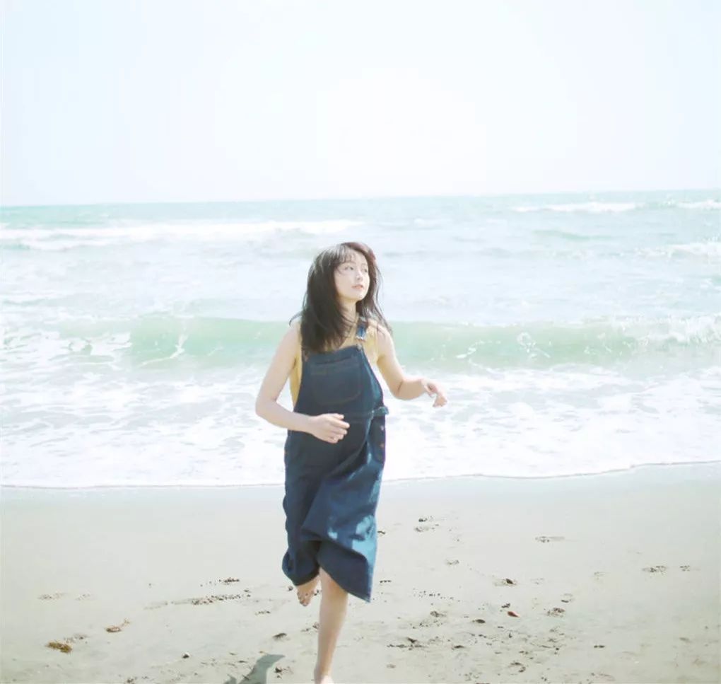 最强海边拍照攻略！去海边这么拍，瞬间好看 100 倍