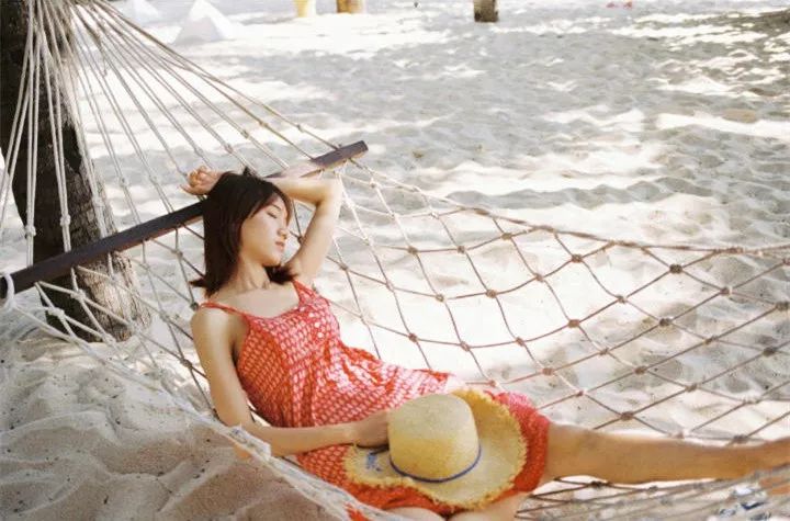 最强海边拍照攻略！去海边这么拍，瞬间好看 100 倍