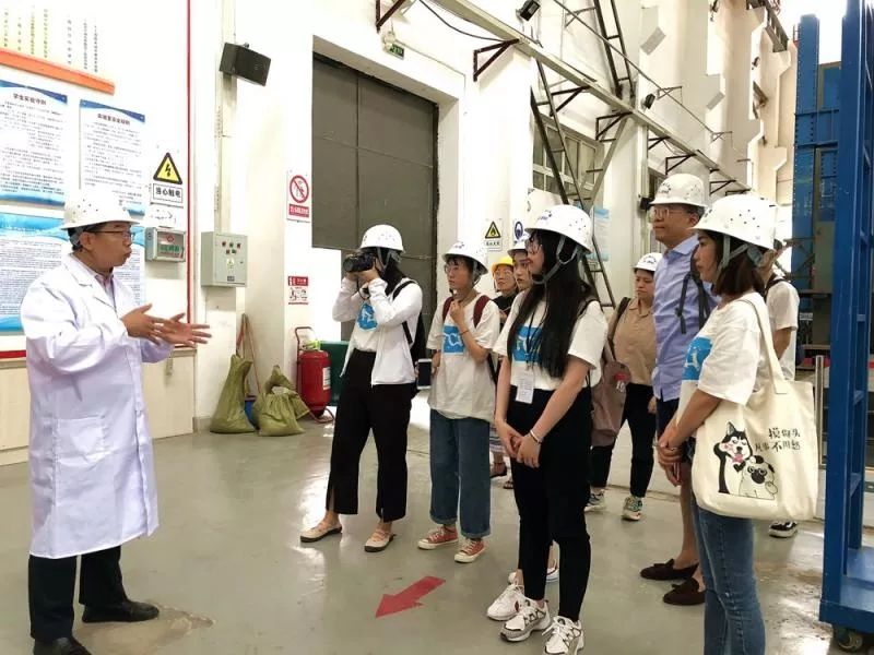 关注丨今日《大公报》半版报道兰理工科研助力地方发展