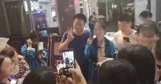 2019高考状元揭晓：你和顶级学霸的差距，不是家庭背景，而是......