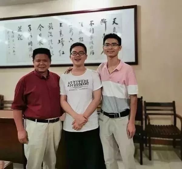 2019高考状元揭晓：你和顶级学霸的差距，不是家庭背景，而是......