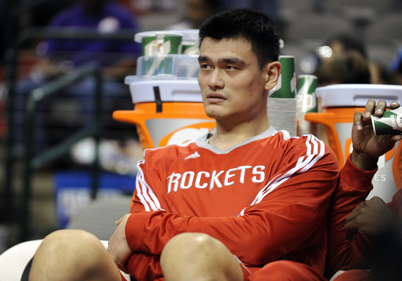 姚明nba為什么退役（歷史上的今天：姚明正式宣布退役）