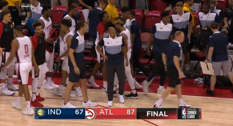 老鹰vs步行者（夏季联赛-乔丹-希伯特7记三分 老鹰大胜步行者）-趣拿体育