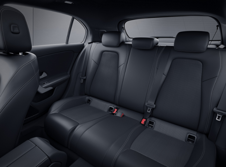 全新奔驰A200起售价25.78万元 它能给豪华入门级轿车市场带来多少惊喜？